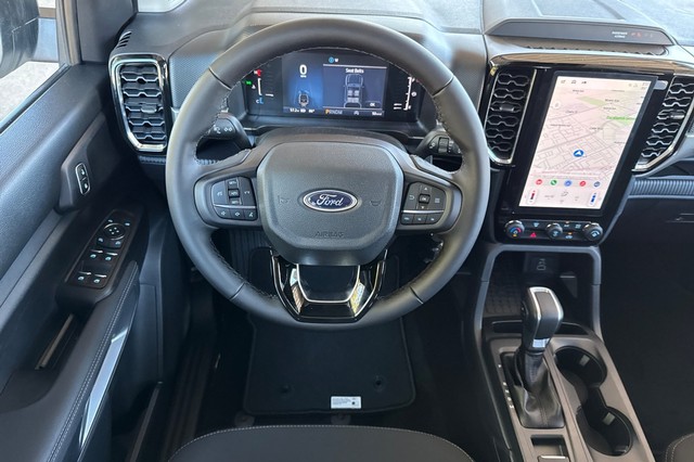 Ford Ranger Vehicle Full-screen Gallery Image 15