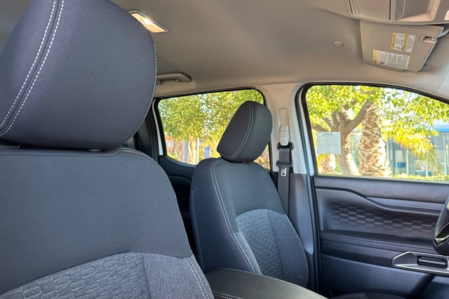 Ford Ranger Vehicle Full-screen Gallery Image 17