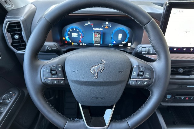 Ford Bronco Sport Vehicle Full-screen Gallery Image 27