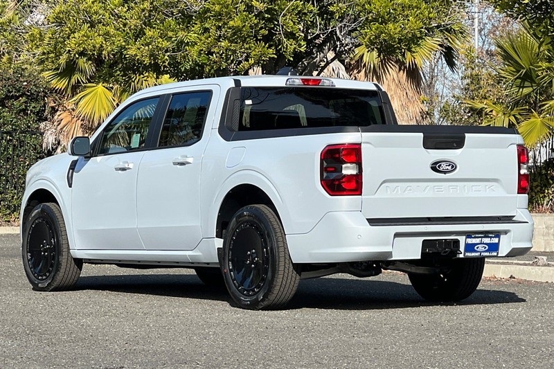 Ford Maverick Vehicle Full-screen Gallery Image 05