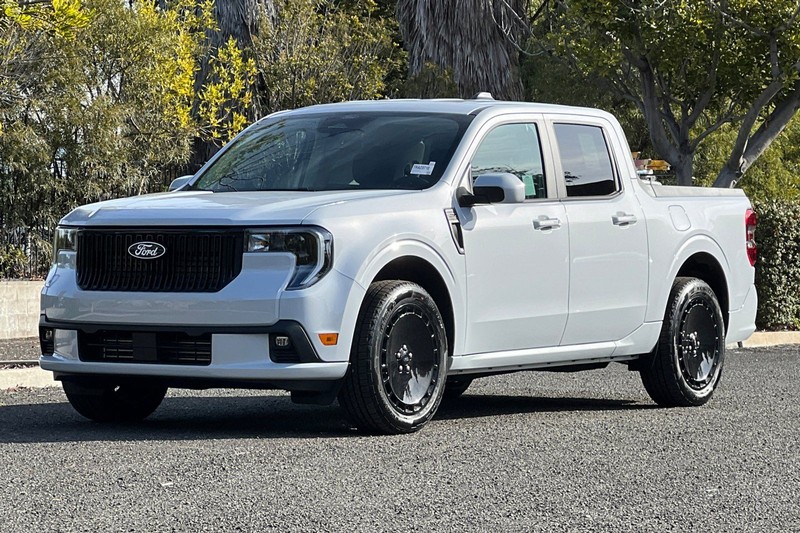 Ford Maverick Vehicle Full-screen Gallery Image 07