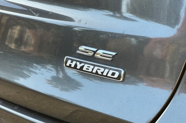 Ford Fusion Hybrid Vehicle Full-screen Gallery Image 49