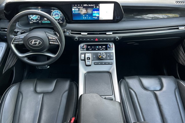 Hyundai Palisade Vehicle Full-screen Gallery Image 14