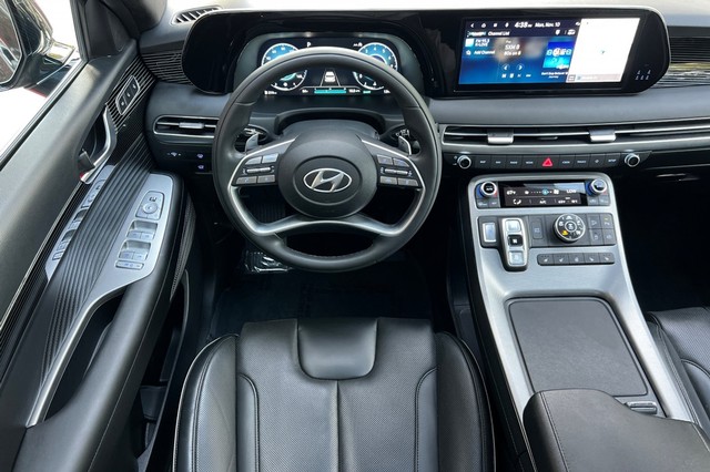 Hyundai Palisade Vehicle Full-screen Gallery Image 15