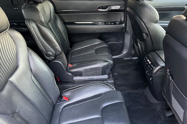 Hyundai Palisade Vehicle Full-screen Gallery Image 18