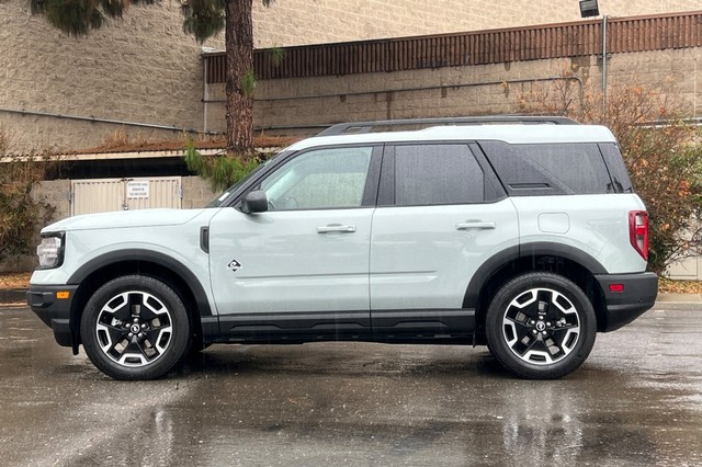 Ford Bronco Sport Vehicle Full-screen Gallery Image 07