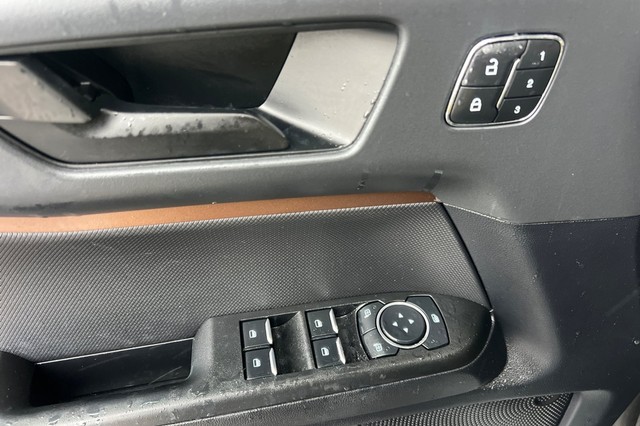 Ford Bronco Sport Vehicle Full-screen Gallery Image 11