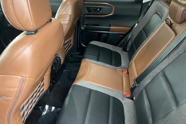 Ford Bronco Sport Vehicle Full-screen Gallery Image 14