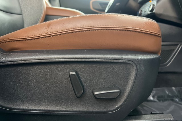 Ford Bronco Sport Vehicle Full-screen Gallery Image 23