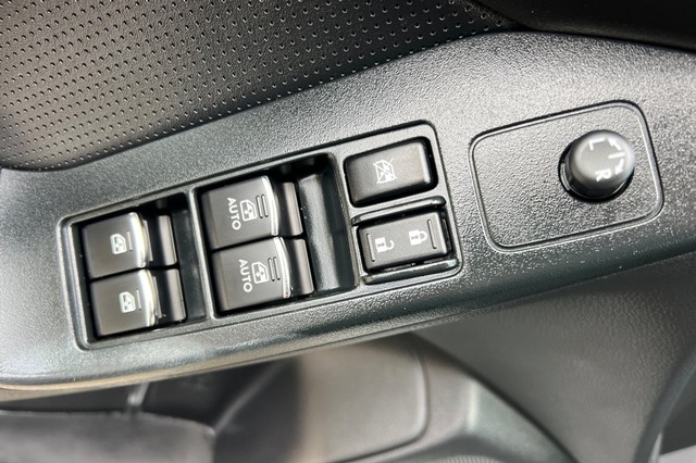 Subaru Forester Vehicle Full-screen Gallery Image 10