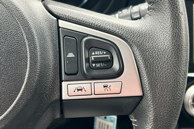 Subaru Forester Vehicle Full-screen Gallery Image 34