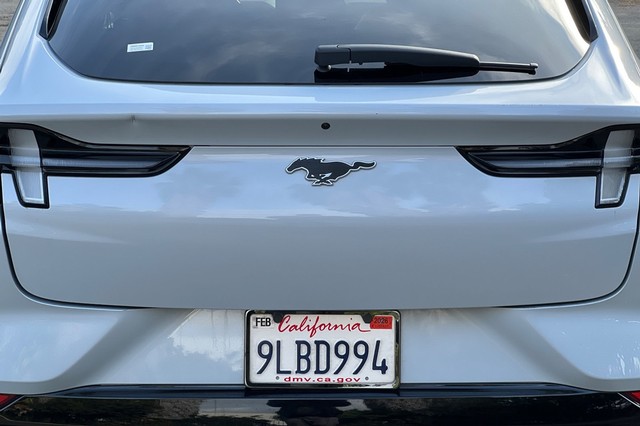 Ford Mustang Mach-E Vehicle Full-screen Gallery Image 49