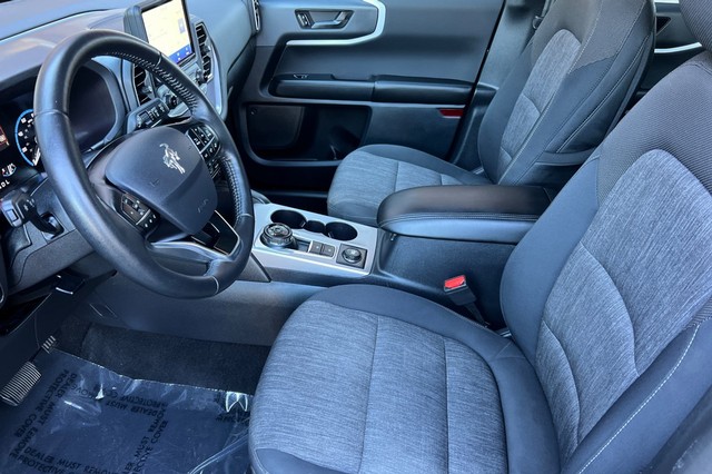 Ford Bronco Sport Vehicle Full-screen Gallery Image 10