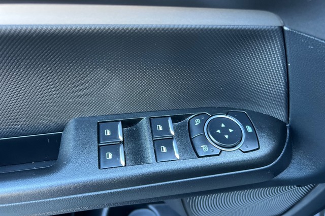 Ford Bronco Sport Vehicle Full-screen Gallery Image 11