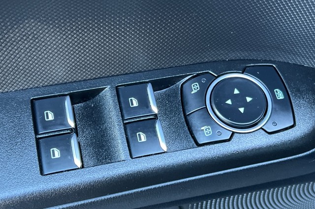 Ford Bronco Sport Vehicle Full-screen Gallery Image 12