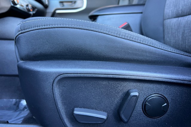 Ford Bronco Sport Vehicle Full-screen Gallery Image 13