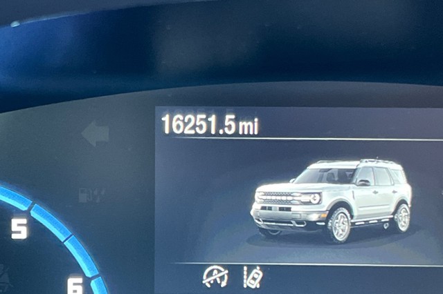 Ford Bronco Sport Vehicle Full-screen Gallery Image 39