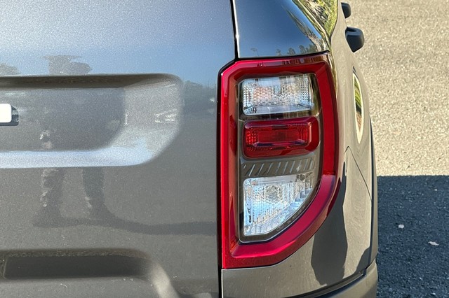 Ford Bronco Sport Vehicle Full-screen Gallery Image 48