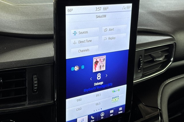 Ford Explorer Vehicle Full-screen Gallery Image 27