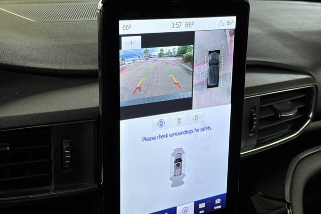 Ford Explorer Vehicle Full-screen Gallery Image 28