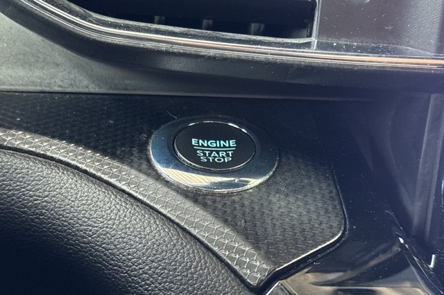 Ford Explorer Vehicle Full-screen Gallery Image 36