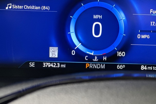 Ford Explorer Vehicle Full-screen Gallery Image 43