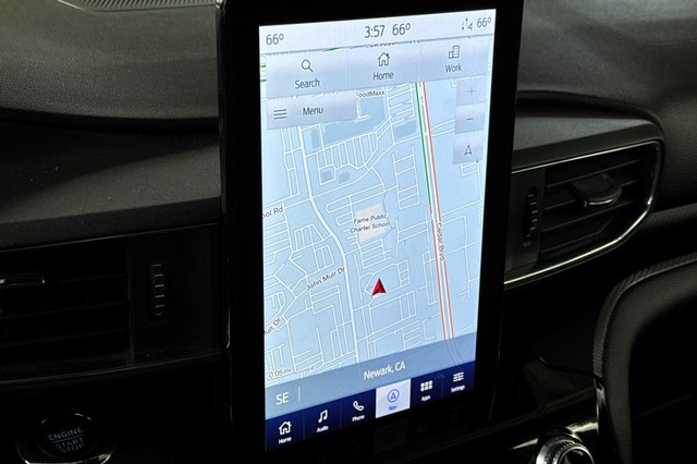 Ford Explorer Vehicle Full-screen Gallery Image 47