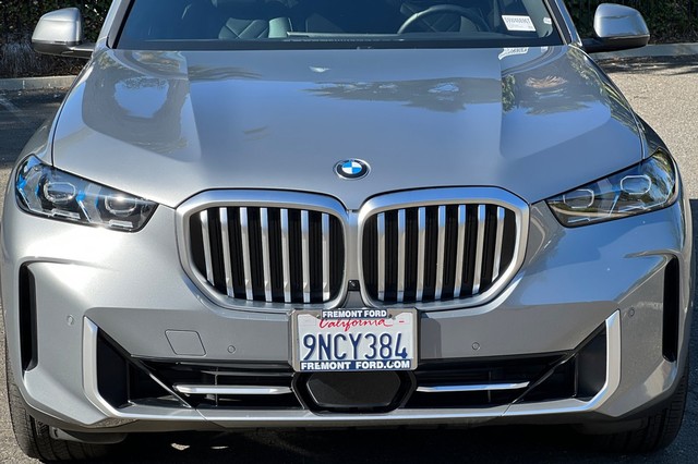 BMW X5 Vehicle Full-screen Gallery Image 47