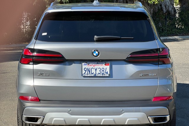 BMW X5 Vehicle Full-screen Gallery Image 49