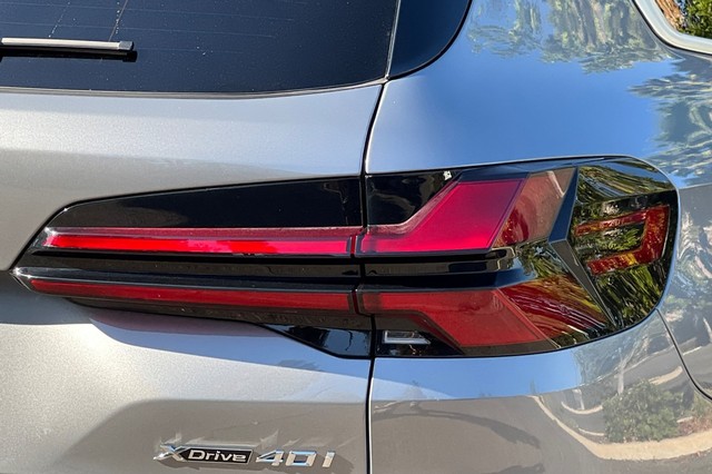 BMW X5 Vehicle Full-screen Gallery Image 50