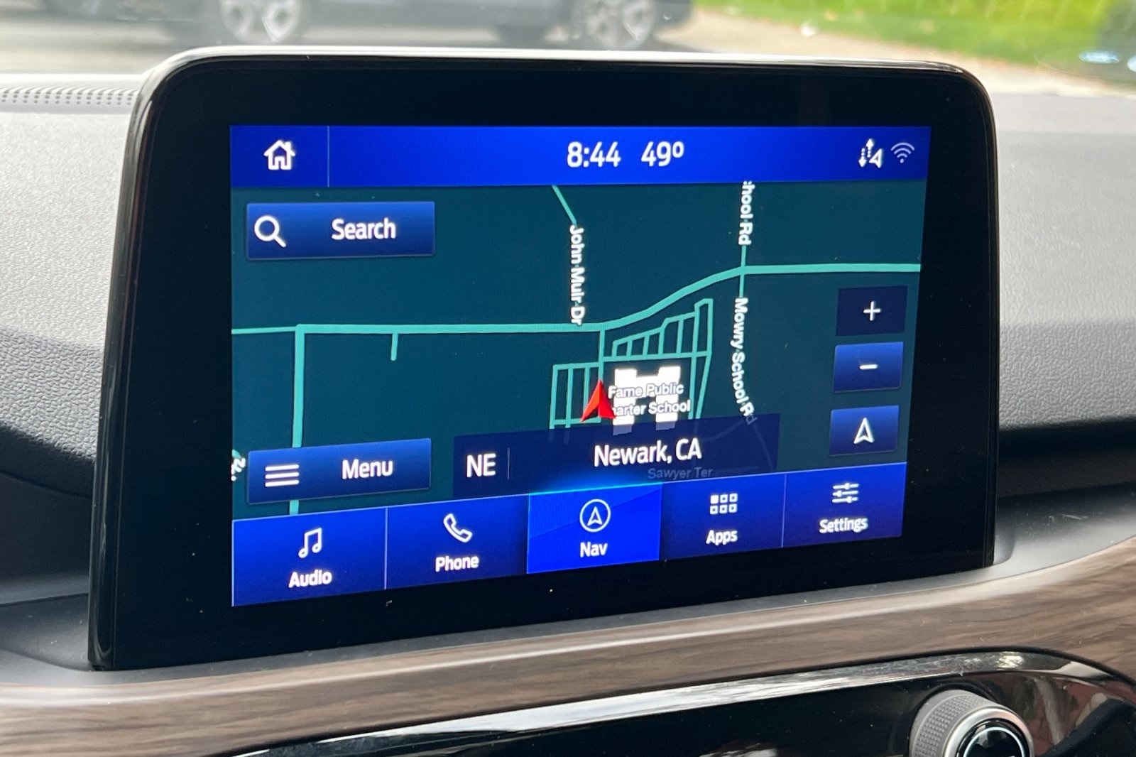 Ford Escape Vehicle Full-screen Gallery Image 43