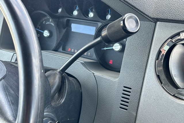 Ford F-650SD Vehicle Full-screen Gallery Image 28