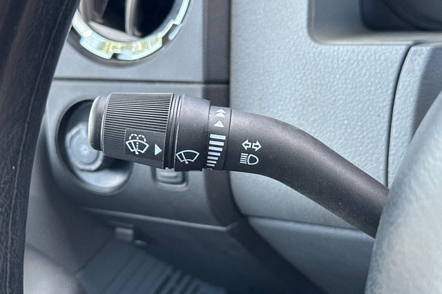 Ford F-650SD Vehicle Full-screen Gallery Image 31