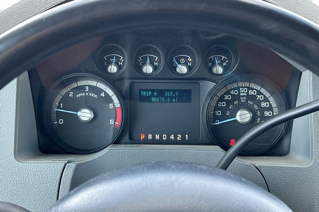 Ford F-650SD Vehicle Full-screen Gallery Image 33