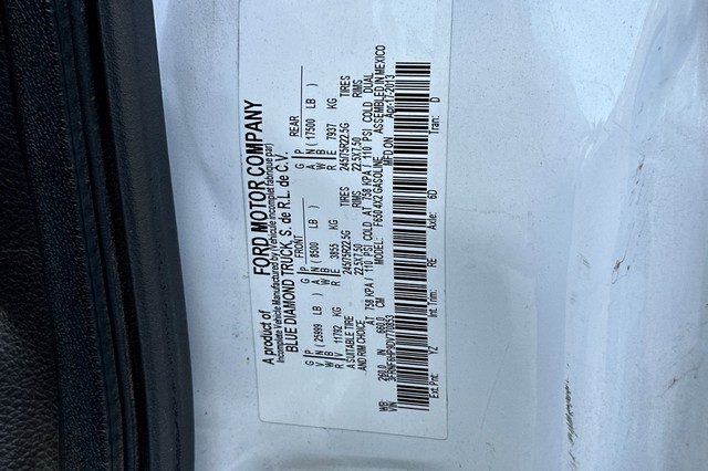 Ford F-650SD Vehicle Full-screen Gallery Image 50