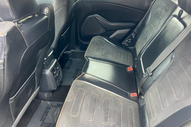 Ford Mustang Mach-E Vehicle Full-screen Gallery Image 14