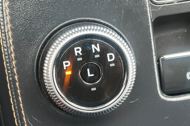 Ford Mustang Mach-E Vehicle Full-screen Gallery Image 33