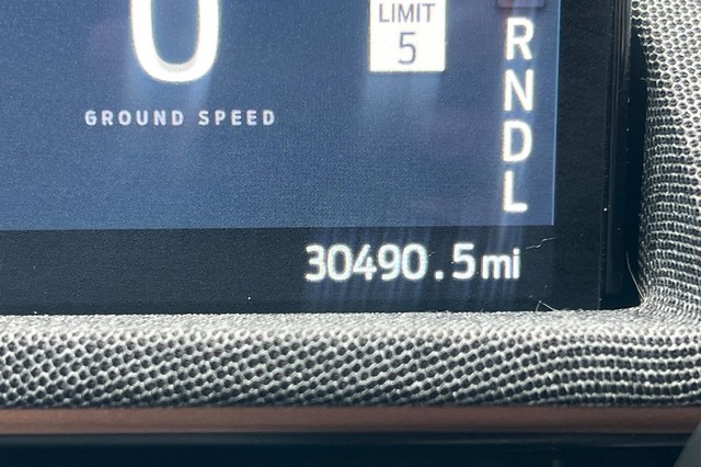 Ford Mustang Mach-E Vehicle Full-screen Gallery Image 41