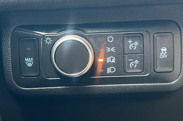 Ford Mustang Mach-E Vehicle Full-screen Gallery Image 42