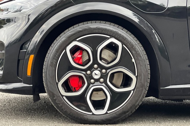 Ford Mustang Mach-E Vehicle Full-screen Gallery Image 47