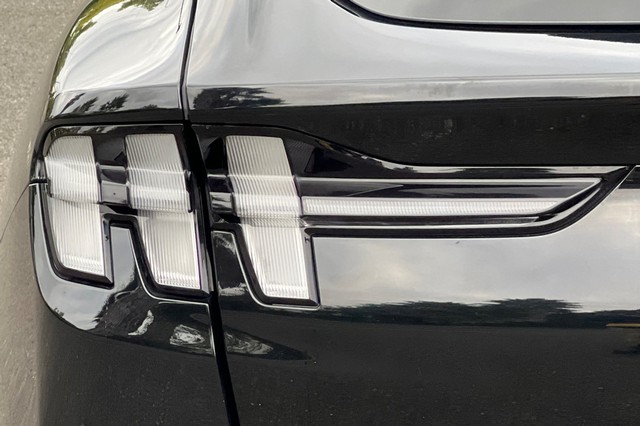 Ford Mustang Mach-E Vehicle Full-screen Gallery Image 50