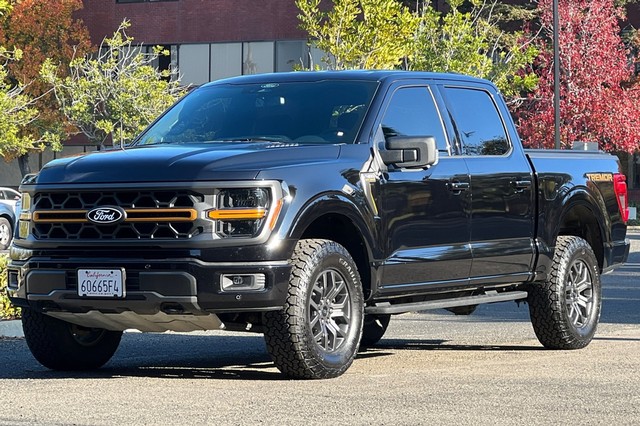 Ford F-150 Vehicle Full-screen Gallery Image 07