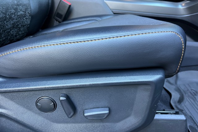 Ford F-150 Vehicle Full-screen Gallery Image 21