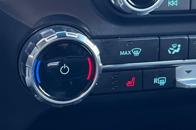 Ford F-150 Vehicle Full-screen Gallery Image 27