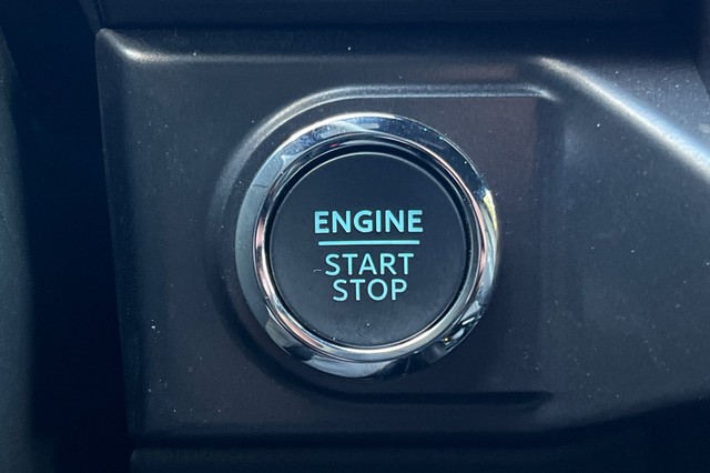 Ford F-150 Vehicle Full-screen Gallery Image 33