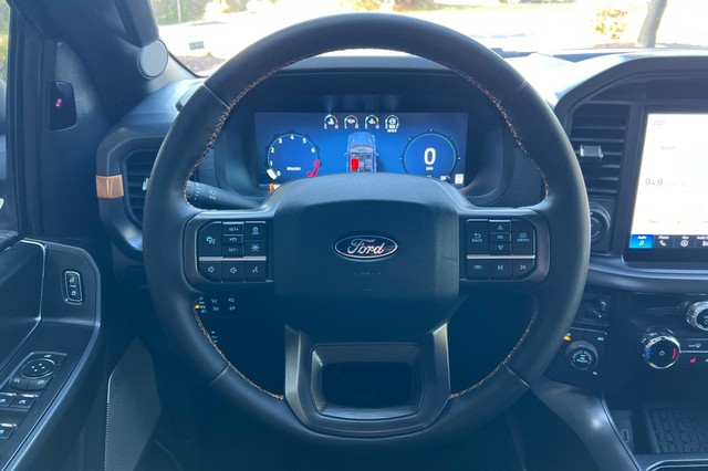 Ford F-150 Vehicle Full-screen Gallery Image 34