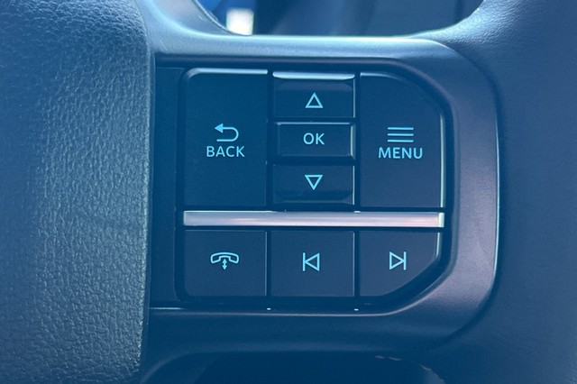 Ford F-150 Vehicle Full-screen Gallery Image 37