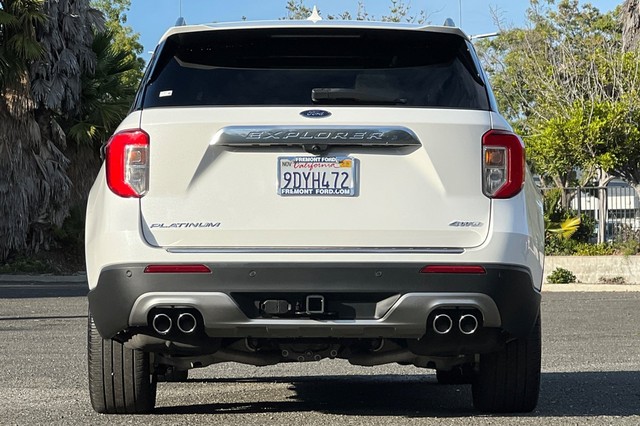 Ford Explorer Vehicle Full-screen Gallery Image 04