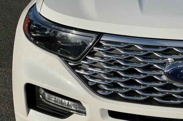 Ford Explorer Vehicle Full-screen Gallery Image 47