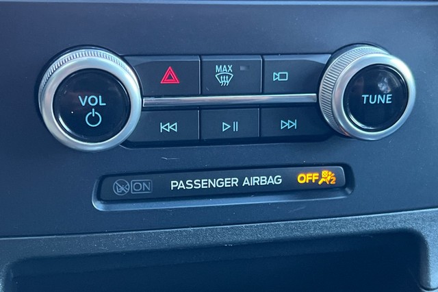 Ford Edge Vehicle Full-screen Gallery Image 29